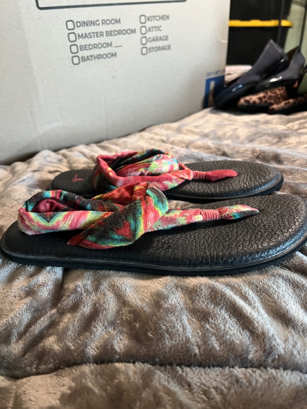 Sanuk Black Flip Sandals with Multicolor Twisted Fabric Straps